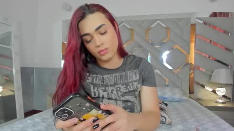 Snapshot of alexandra_wonder69x chatting on February 10, 2026, 2:43 pm Alexandra ig alexandraax09 online show from February 10, 2026, 2:43 pm