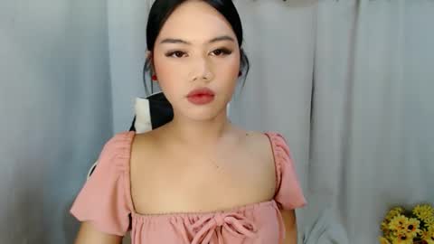 Andrea online show from November 11, 2025, 1:33 pm