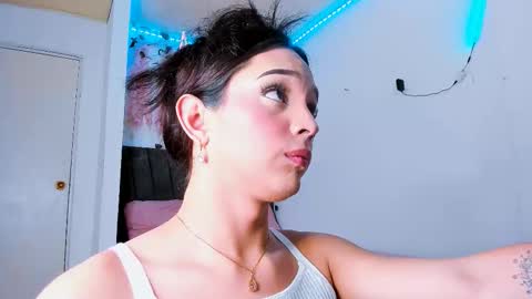 Snapshot of alexandre_chuad chatting on December 20, 2025, 7:04 am Alexa online show from December 20, 2025, 7:04 am