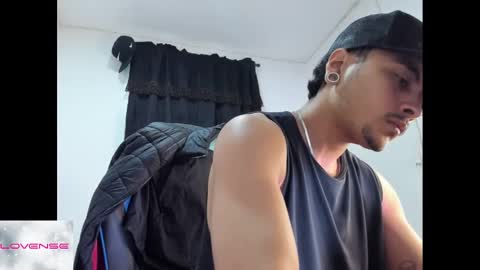 Snapshot of alexandre_starkk chatting on October 6, 2025, 4:26 pm Alexandre online show from October 6, 2025, 4:26 pm