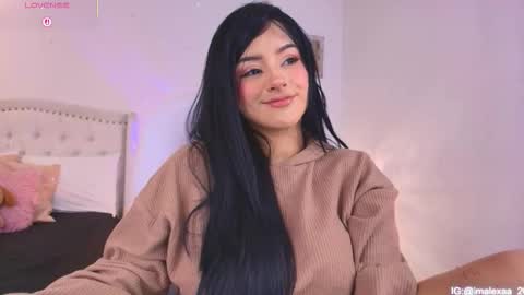 lexandra  online show from December 18, 2025, 11:27 am