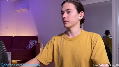           online show from January 25, 2025, 8:53 pm