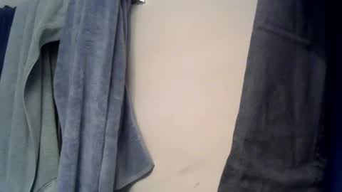 alexdom30 online show from December 12, 2024, 8:32 pm