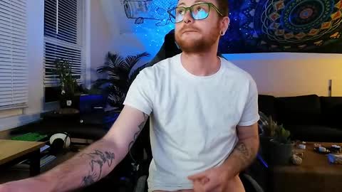 Snapshot of alexfoxxe chatting on December 27, 2024, 12:50 am alexfoxxe online show from December 27, 2024, 12:50 am