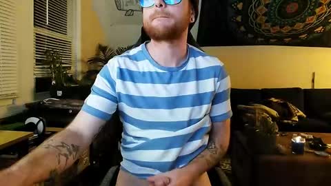 Snapshot of alexfoxxe chatting on December 31, 2024, 12:11 am alexfoxxe online show from December 31, 2024, 12:11 am