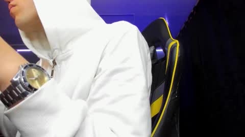 Snapshot of alexgiraldo__ chatting on November 25, 2025, 6:57 am alexgiraldo__ online show from November 25, 2025, 6:57 am