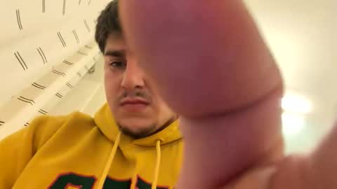 Snapshot of alexh70750 chatting on February 24, 2026, 2:04 pm alexh70750 online show from February 24, 2026, 2:04 pm