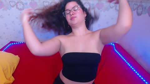 Alexia online show from January 7, 2025, 3:02 pm