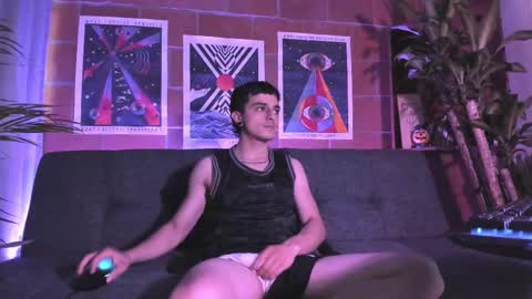Alexi Jacobs online show from October 3, 2025, 9:01 pm