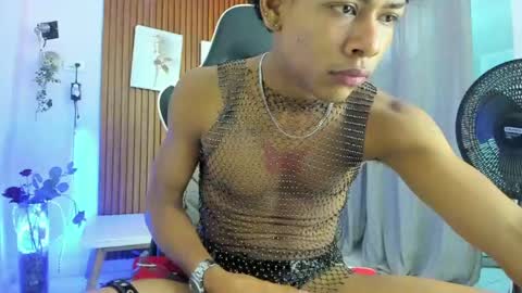 Snapshot of alexis_23cm chatting on April 29, 2026, 2:21 pm alexis_23cm online show from April 29, 2026, 2:21 pm