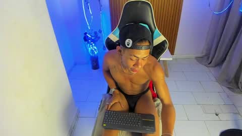 Snapshot of alexis_23cm chatting on May 1, 2026, 11:15 am alexis_23cm online show from May 1, 2026, 11:15 am