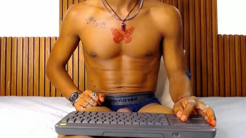 Snapshot of alexis_23cm chatting on May 25, 2026, 6:25 pm alexis_23cm online show from May 25, 2026, 6:25 pm