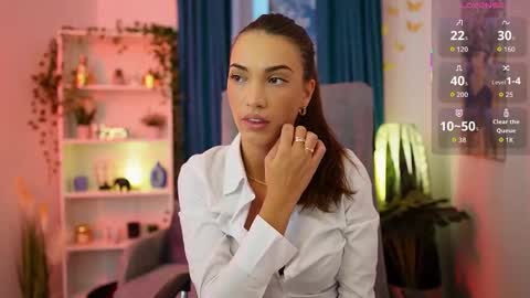 Snapshot of alexis_luv_ chatting on November 12, 2025, 2:17 pm Alexis online show from November 12, 2025, 2:17 pm