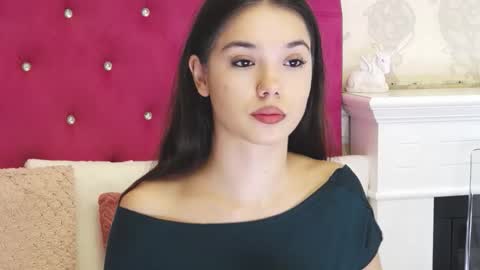 alexisdevine online show from March 17, 2026, 5:22 am