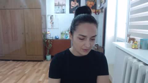 Snapshot of alexismillers chatting on September 13, 2025, 8:25 am AlexisMillers online show from September 13, 2025, 8:25 am
