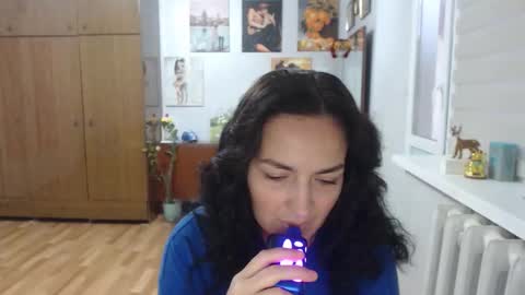 Snapshot of alexismillers chatting on October 22, 2025, 4:57 am AlexisMillers online show from October 22, 2025, 4:57 am