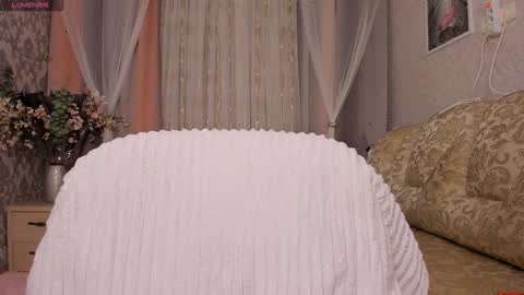 Snapshot of alexissadele chatting on January 31, 2025, 1:22 am Amely online show from January 31, 2025, 1:22 am