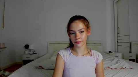 Alex online show from September 19, 2025, 7:21 am