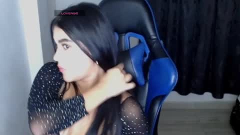 alexitadeli10 online show from November 8, 2025, 5:07 am