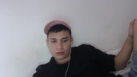 Snapshot of alexking2026 chatting on October 8, 2025, 2:47 pm alexking2026 online show from October 8, 2025, 2:47 pm