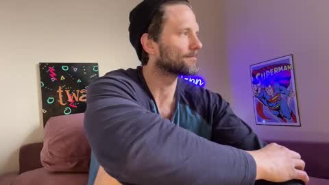 Snapshot of alexmanndickerson chatting on January 13, 2026, 6:46 pm Alex Mann online show from January 13, 2026, 6:46 pm