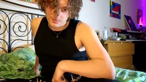 Snapshot of alexrhodesxxx chatting on January 23, 2025, 9:50 pm Alex online show from January 23, 2025, 9:50 pm