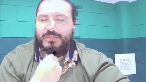 Snapshot of alextambet chatting on March 4, 2025, 1:38 pm alextambet online show from March 4, 2025, 1:38 pm