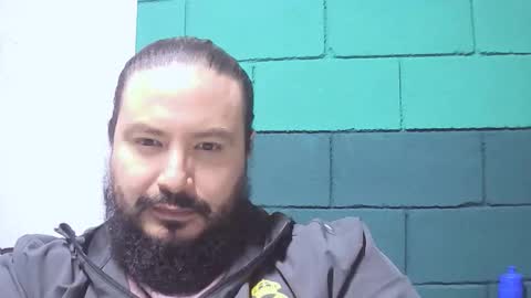 Snapshot of alextambet chatting on April 20, 2026, 12:52 pm alextambet online show from April 20, 2026, 12:52 pm