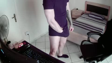 Snapshot of alexthepro00 chatting on June 29, 2026, 5:02 pm alexthepro00 online show from June 29, 2026, 5:02 pm