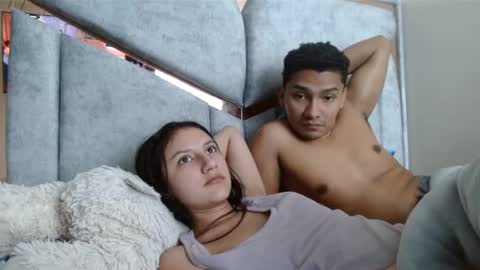 Snapshot of alexvsluisa chatting on March 12, 2025, 6:22 pm alex y luisa online show from March 12, 2025, 6:22 pm