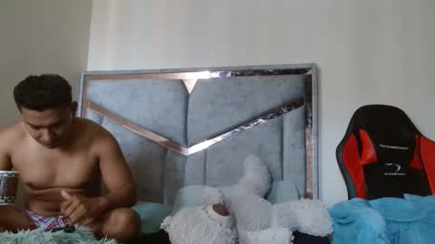 alex y luisa online show from May 14, 2026, 3:19 pm
