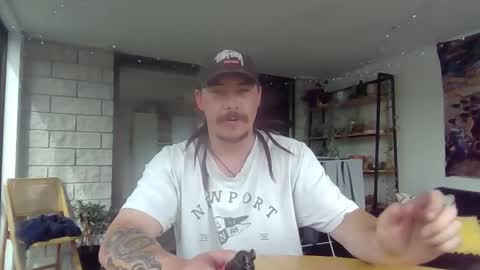 Snapshot of alexx1169 chatting on January 14, 2026, 4:07 am Alex online show from January 14, 2026, 4:07 am