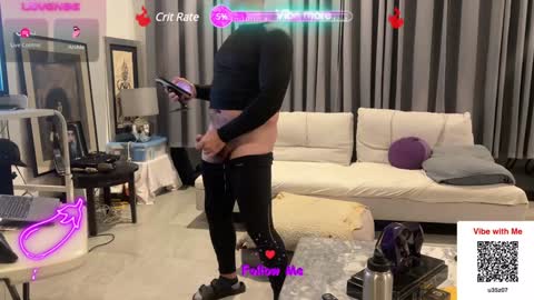 Snapshot of alexx_loraxx chatting on December 3, 2024, 7:21 am Ivan Drago online show from December 3, 2024, 7:21 am