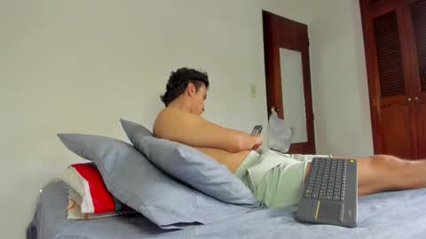 Snapshot of alexxander_hall chatting on December 13, 2025, 7:53 pm Alexxander Hall online show from December 13, 2025, 7:53 pm