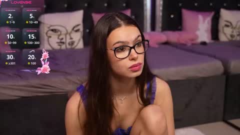 Snapshot of alexxisrae chatting on June 12, 2026, 3:49 am Alexxis Rae online show from June 12, 2026, 3:49 am