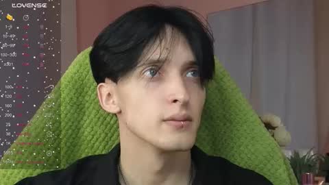 Snapshot of alexxone_ chatting on September 15, 2025, 12:38 pm Alex online show from September 15, 2025, 12:38 pm