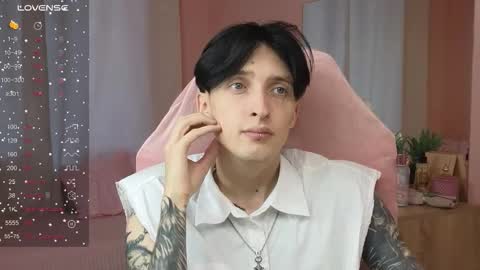 Snapshot of alexxone_ chatting on September 16, 2025, 12:17 pm Alex online show from September 16, 2025, 12:17 pm