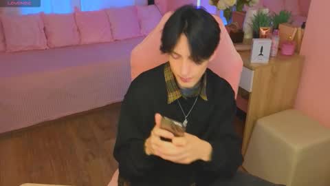 Snapshot of alexxone_ chatting on September 18, 2025, 12:18 pm Alex online show from September 18, 2025, 12:18 pm