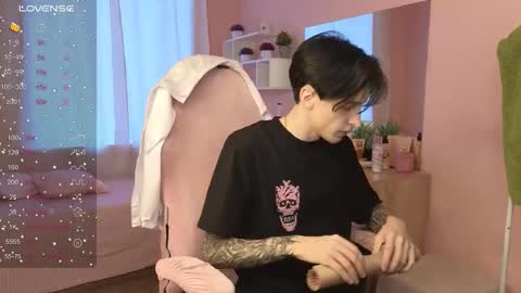 Snapshot of alexxone_ chatting on September 26, 2025, 10:19 am Alex online show from September 26, 2025, 10:19 am