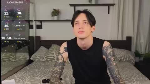 Snapshot of alexxone_ chatting on October 7, 2025, 11:40 am Alex online show from October 7, 2025, 11:40 am