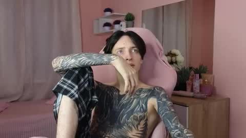 Snapshot of alexxone_ chatting on November 2, 2025, 12:40 pm Alex online show from November 2, 2025, 12:40 pm