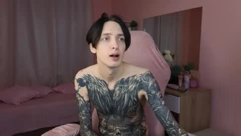 Snapshot of alexxone_ chatting on November 13, 2025, 12:15 pm Alex online show from November 13, 2025, 12:15 pm