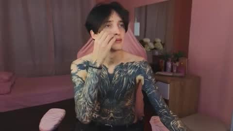 Snapshot of alexxone_ chatting on November 22, 2025, 12:15 pm Alex online show from November 22, 2025, 12:15 pm