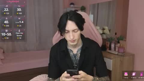 Snapshot of alexxone_ chatting on December 1, 2025, 12:10 pm Alex online show from December 1, 2025, 12:10 pm