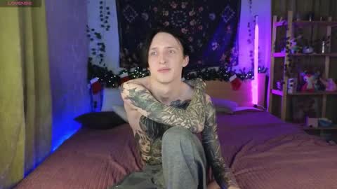 Snapshot of alexxone_ chatting on December 13, 2025, 7:53 pm Alex online show from December 13, 2025, 7:53 pm