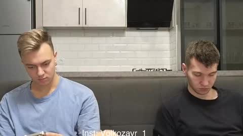 AlexDimaIgor online show from December 4, 2025, 8:06 pm