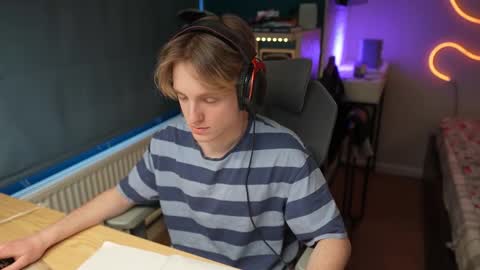 Snapshot of alexycutie chatting on February 2, 2026, 11:20 am Alexycutie online show from February 2, 2026, 11:20 am