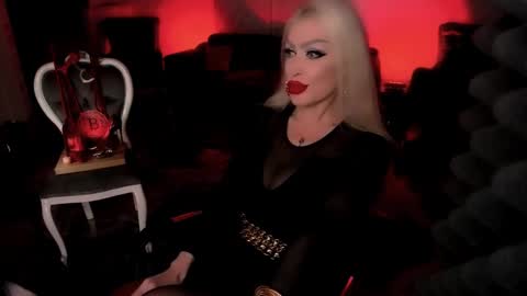 Snapshot of alfa_female chatting on December 7, 2024, 6:54 am AlfaFemale online show from December 7, 2024, 6:54 am
