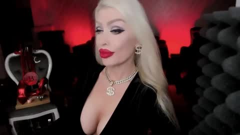 Snapshot of alfa_female chatting on January 31, 2025, 7:29 am AlfaFemale online show from January 31, 2025, 7:29 am