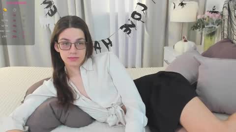 Alfreda online show from October 29, 2025, 11:45 am